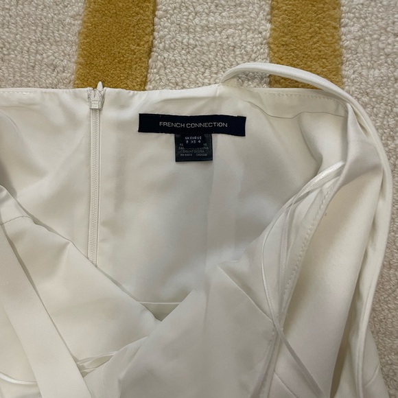 French Connection White Sleeveless Twist Front Cocktail and Party Dress. - Picture 4 of 6